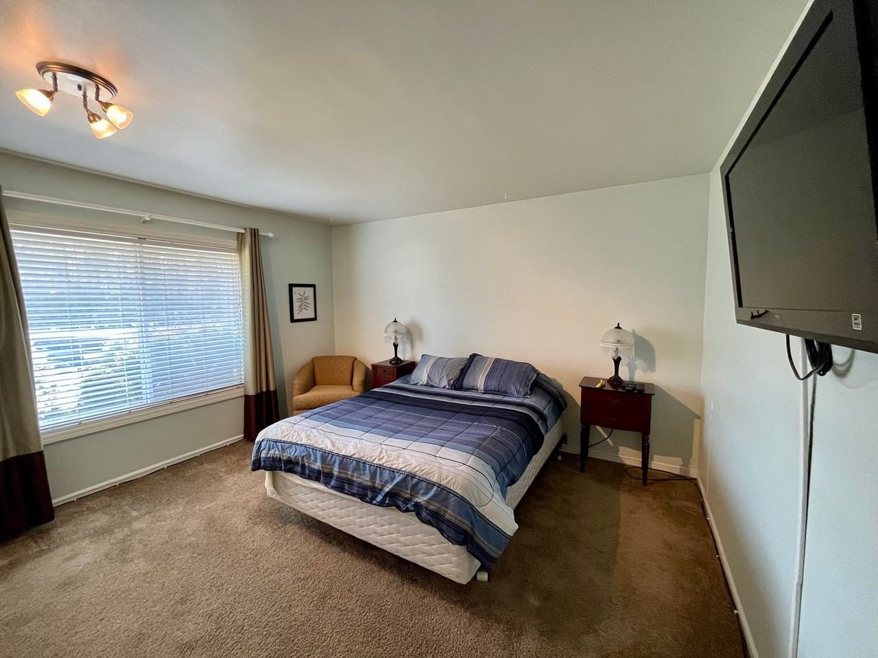 3622 Lakeshore Dr Apt G6 - Photo 7 of 13