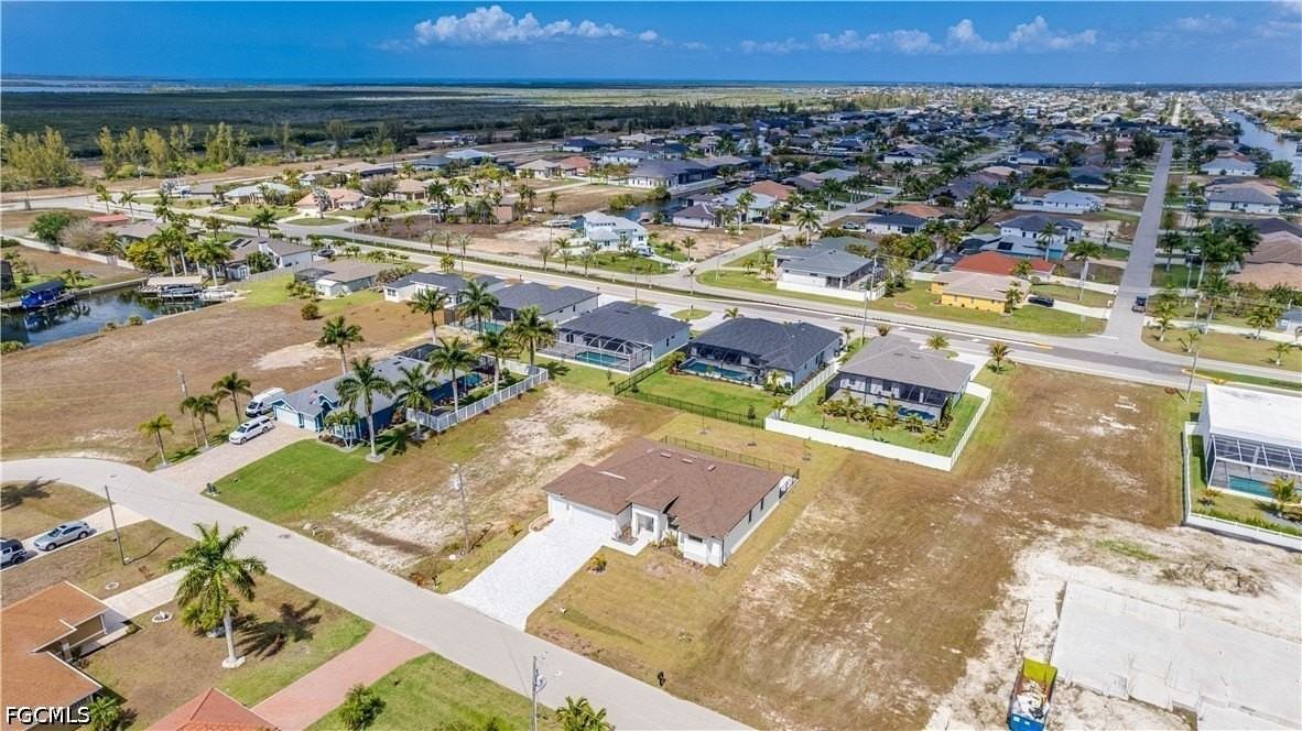 3805 Sw 1st St - Photo 4 of 22