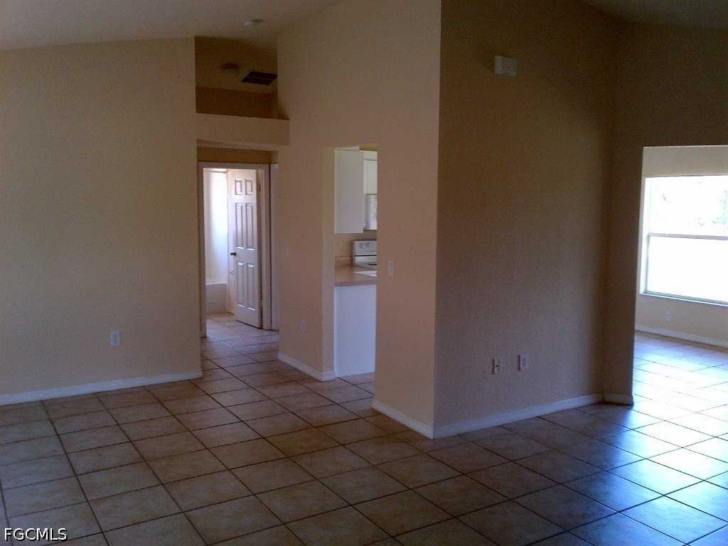 622 Grant Ave - Photo 4 of 18