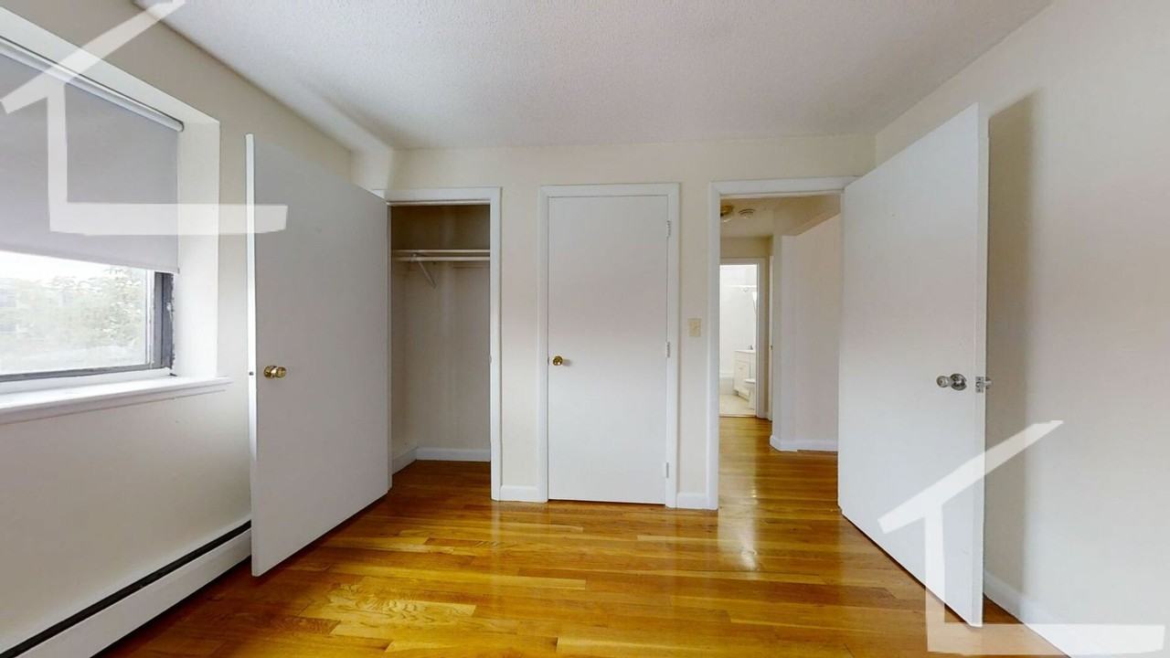 122B Dustin St - Photo 7 of 10