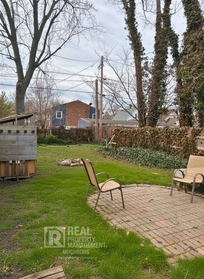 88 E 18th St - Photo 2 of 31