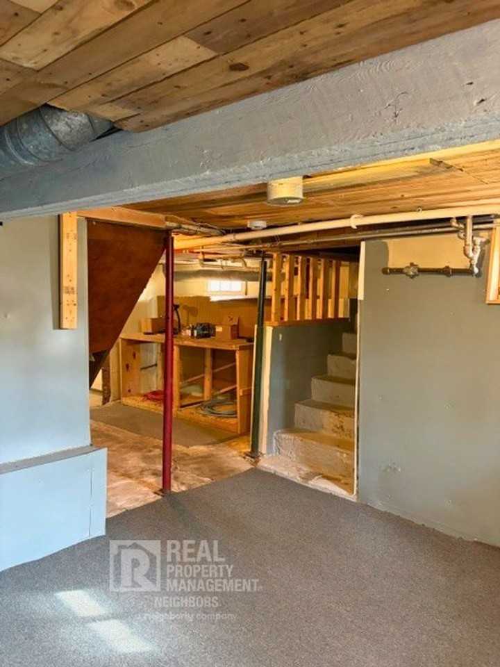 88 E 18th St - Photo 3 of 31