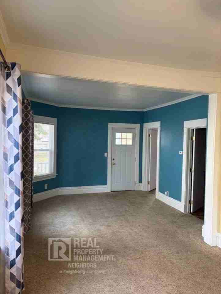 88 E 18th St - Photo 7 of 31