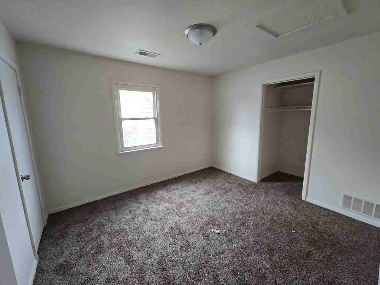 416 Se Pinecrest Dr - Photo 6 of 8