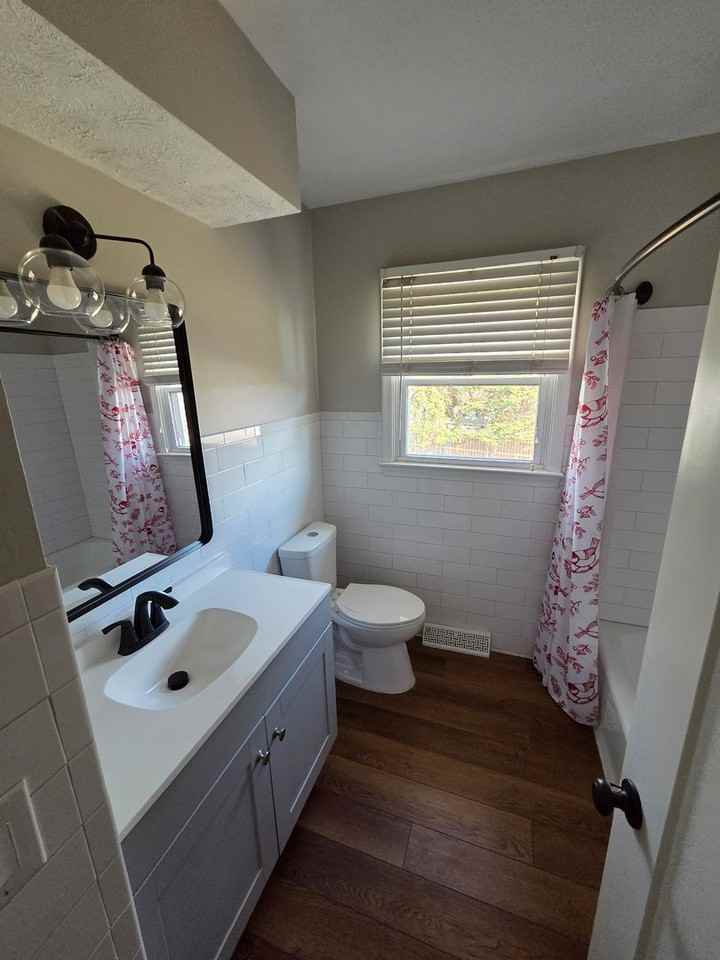 9342 Corby St - Photo 6 of 18