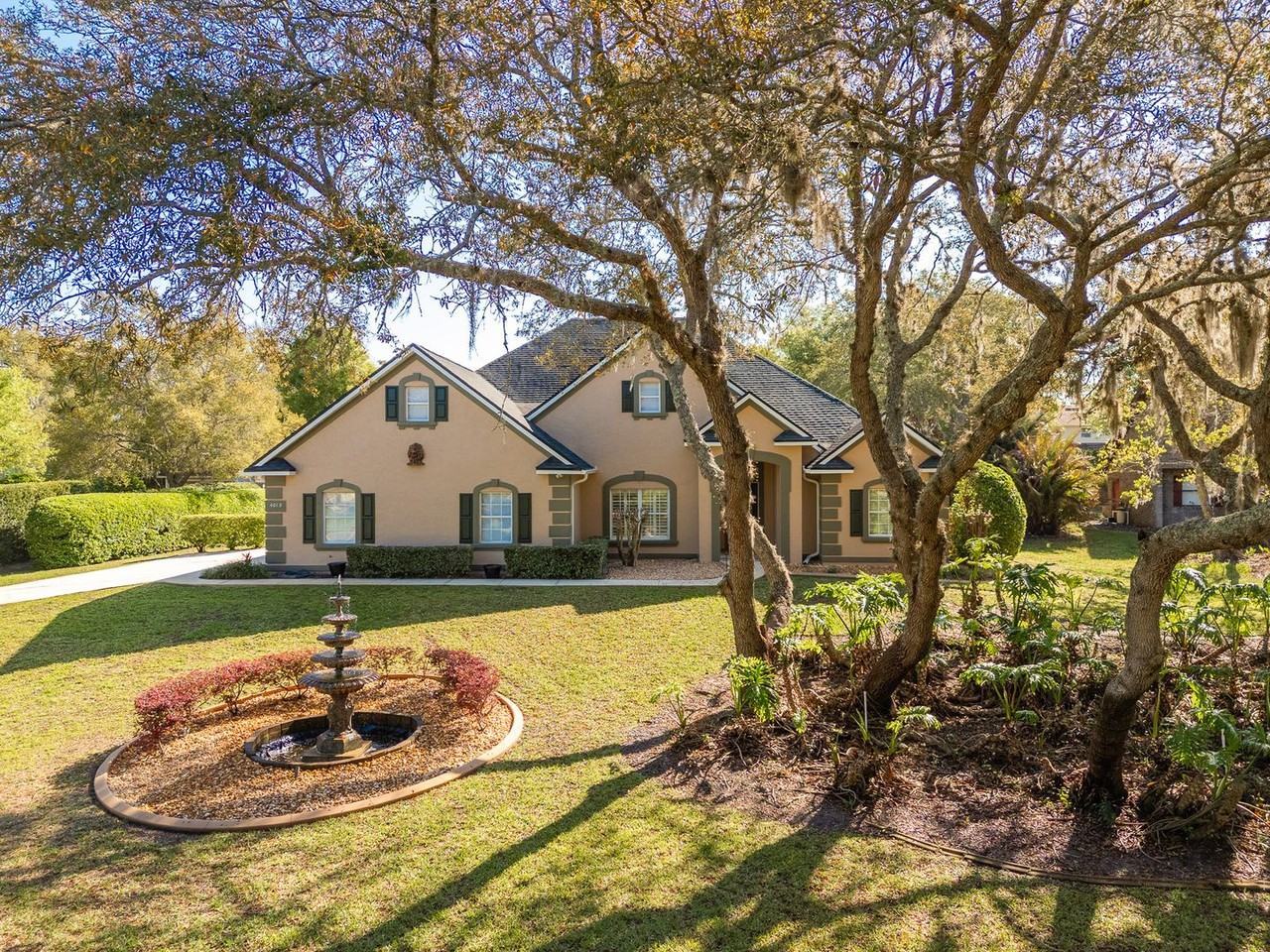 4013 Cree Dr - Photo 2 of 43