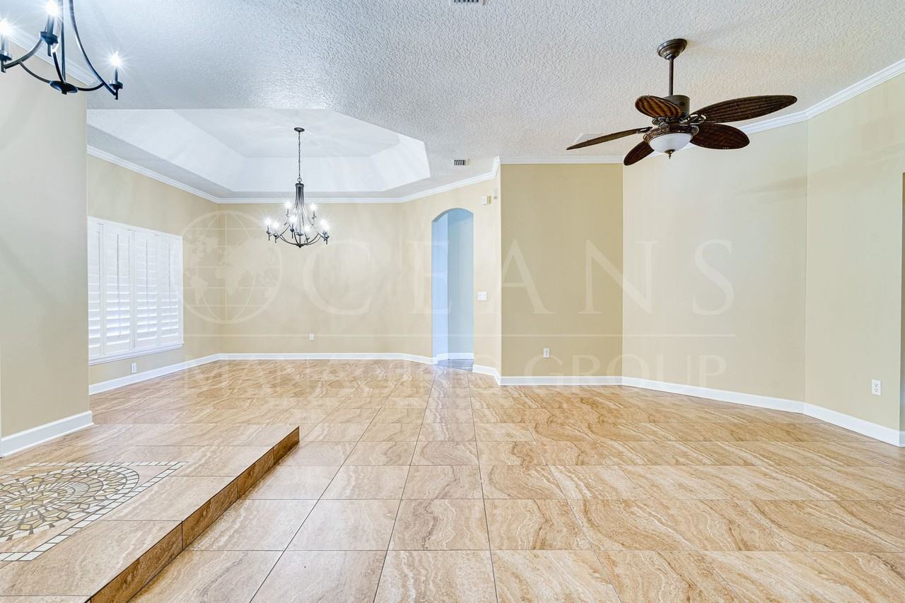 4013 Cree Dr - Photo 5 of 43