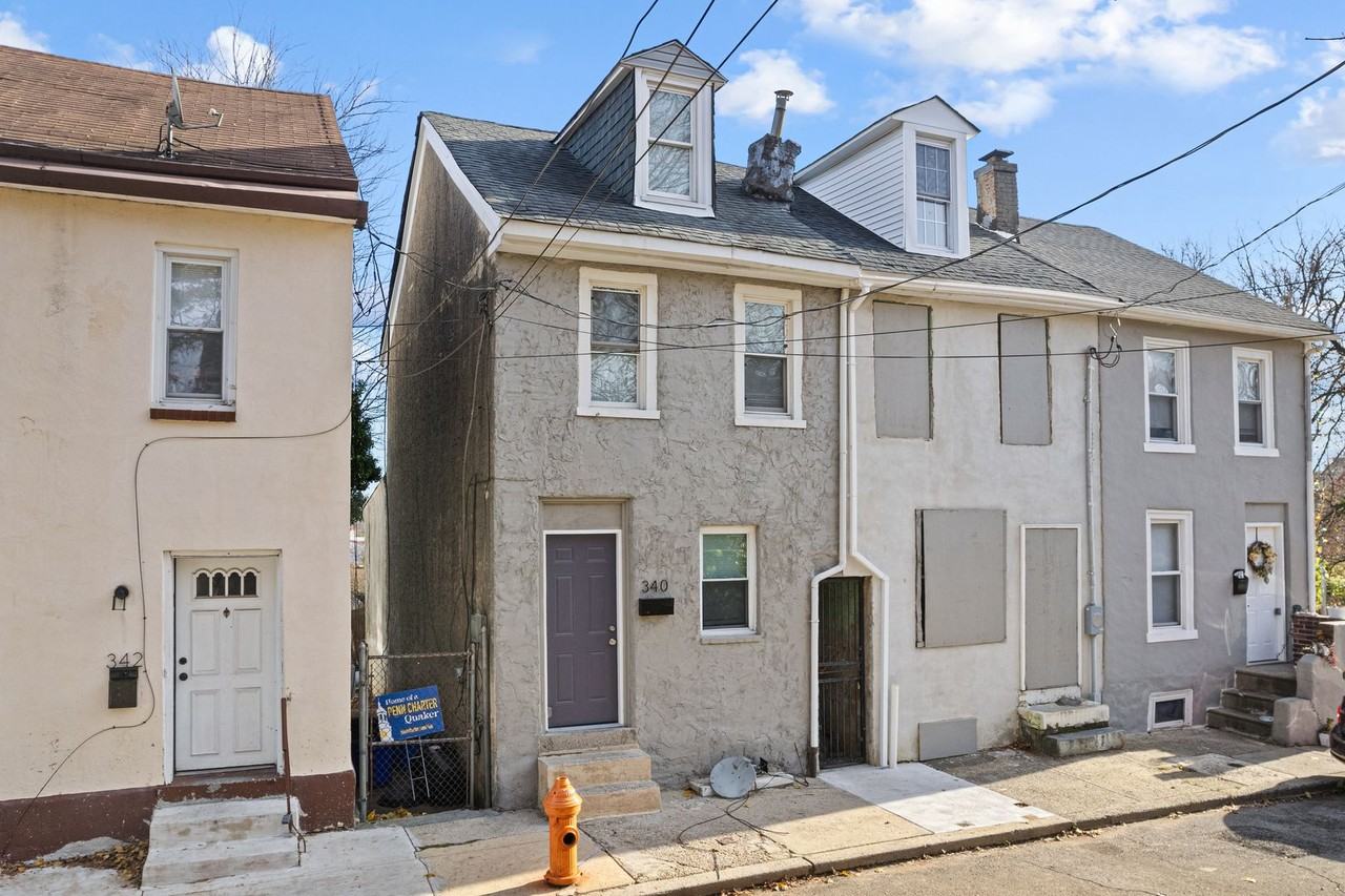 340 E Mechanic St - Photo 3 of 20