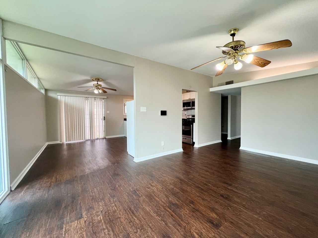 2745 Holiday Hill Dr - Photo 2 of 15