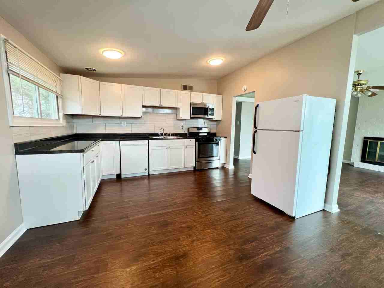 2745 Holiday Hill Dr - Photo 5 of 15