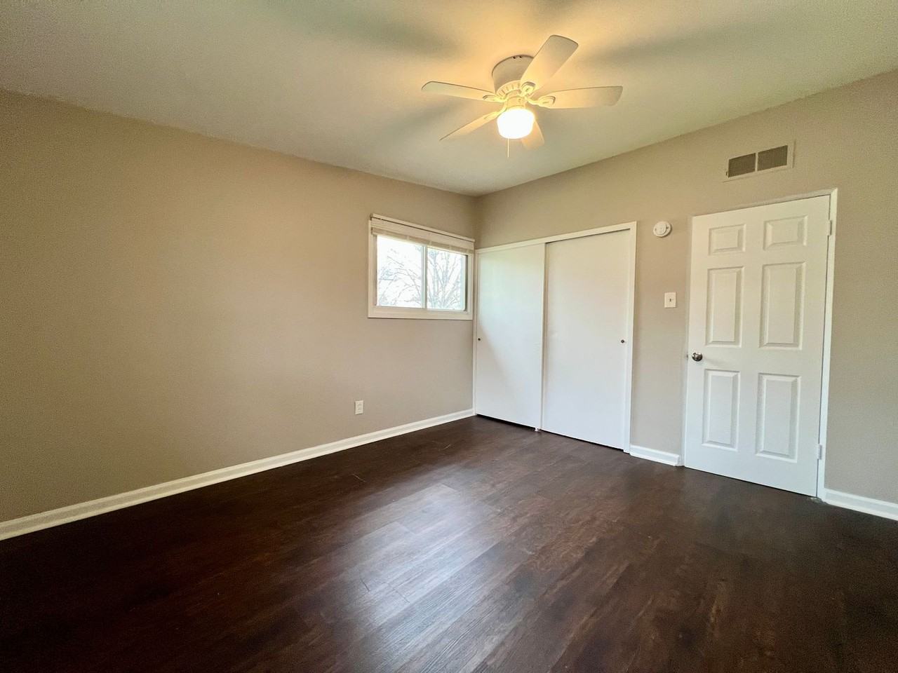 2745 Holiday Hill Dr - Photo 6 of 15