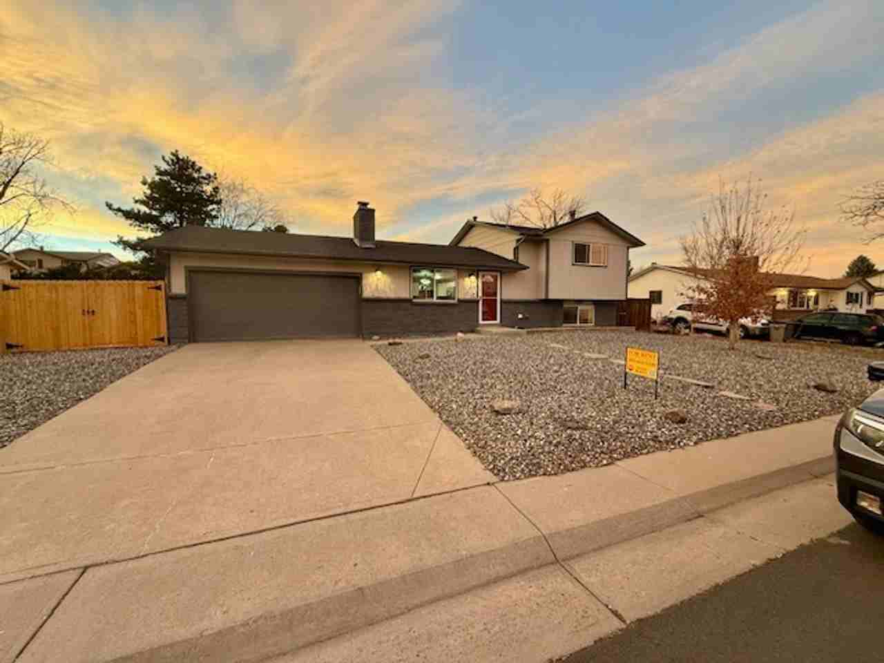 13285 Callisto Dr - Photo 6 of 39