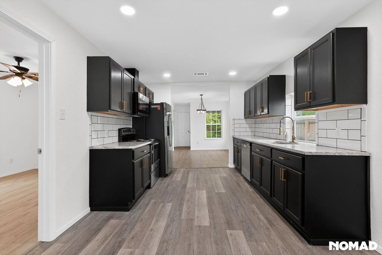 2601 Flint Ave - Photo 3 of 24