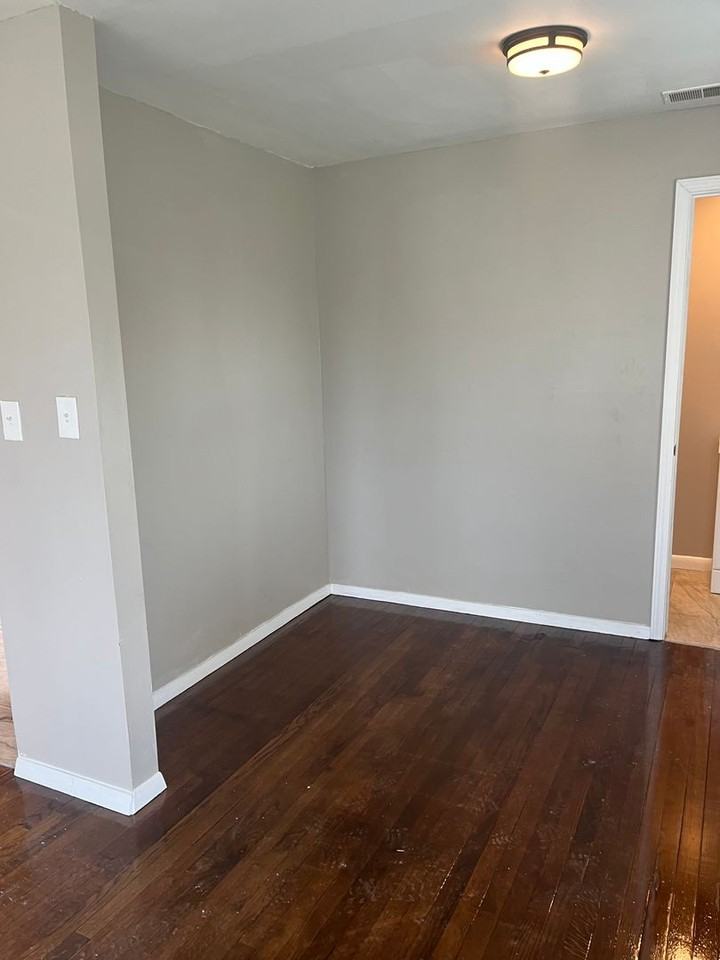 511 Jenson Rd - Photo 6 of 12