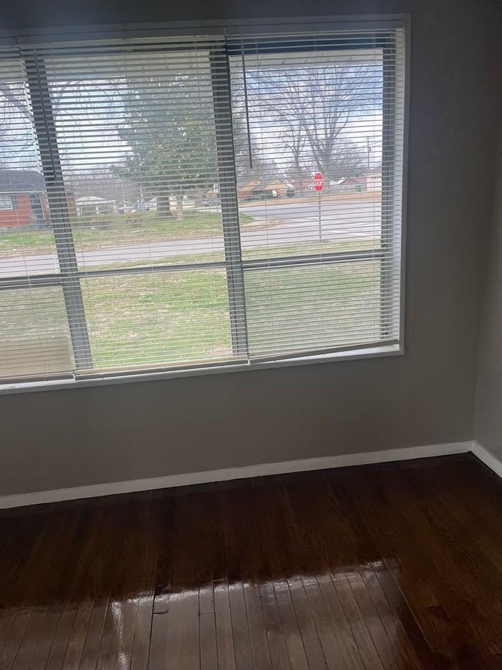 511 Jenson Rd - Photo 7 of 12