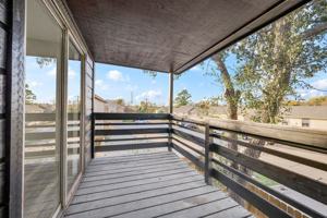 featured image of 1005 Summer Court Cir