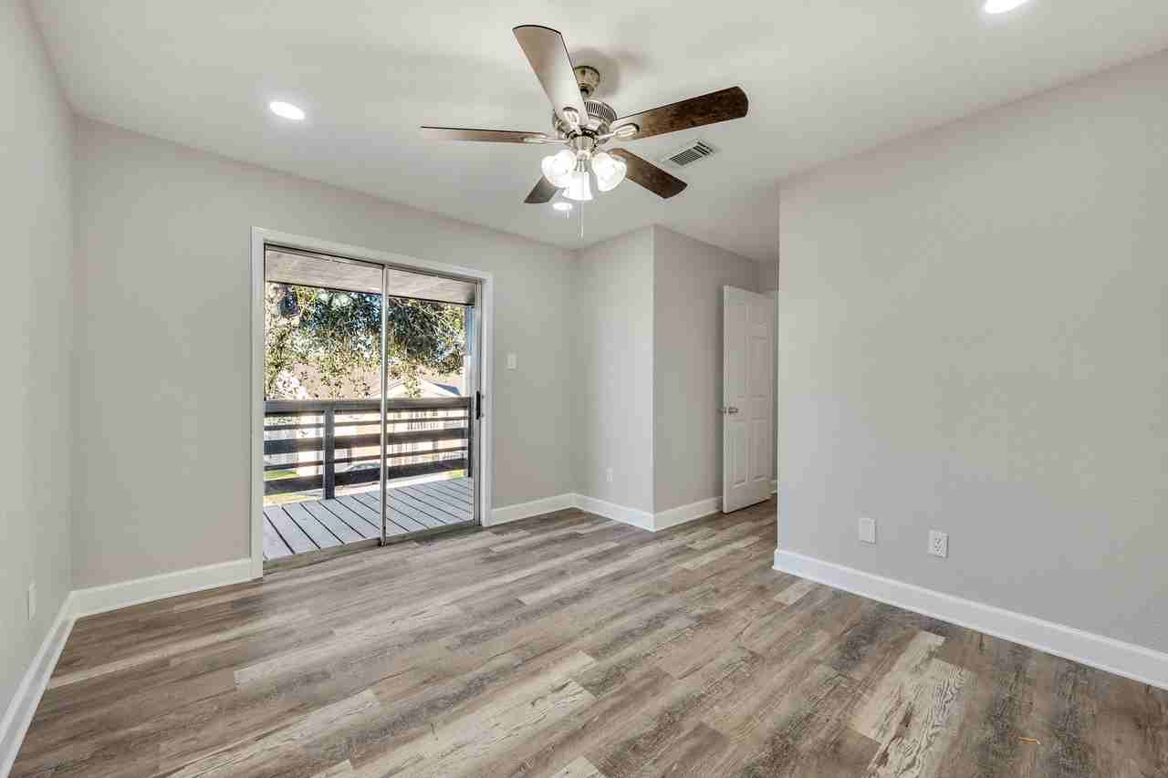 1005 Summer Court Circle - Photo 5 of 18