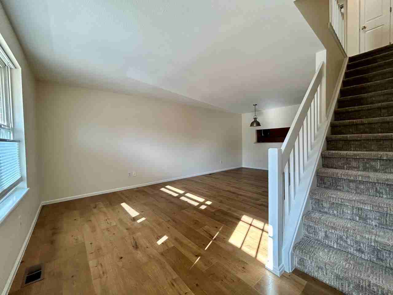 166 Pheasant Run - Photo 3 of 30