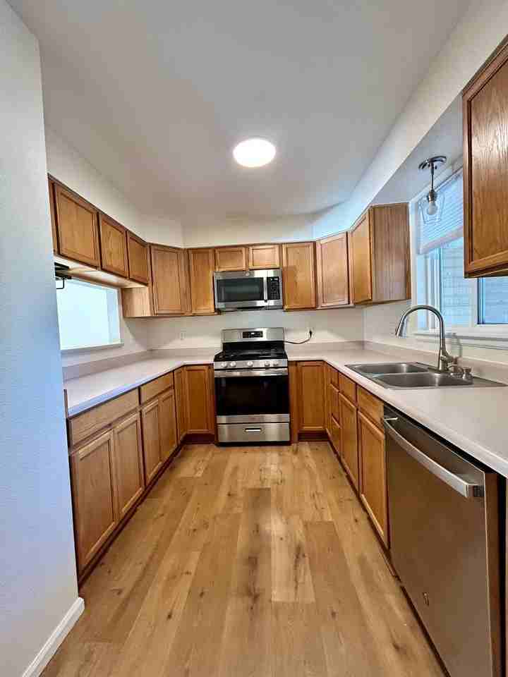 166 Pheasant Run - Photo 6 of 30