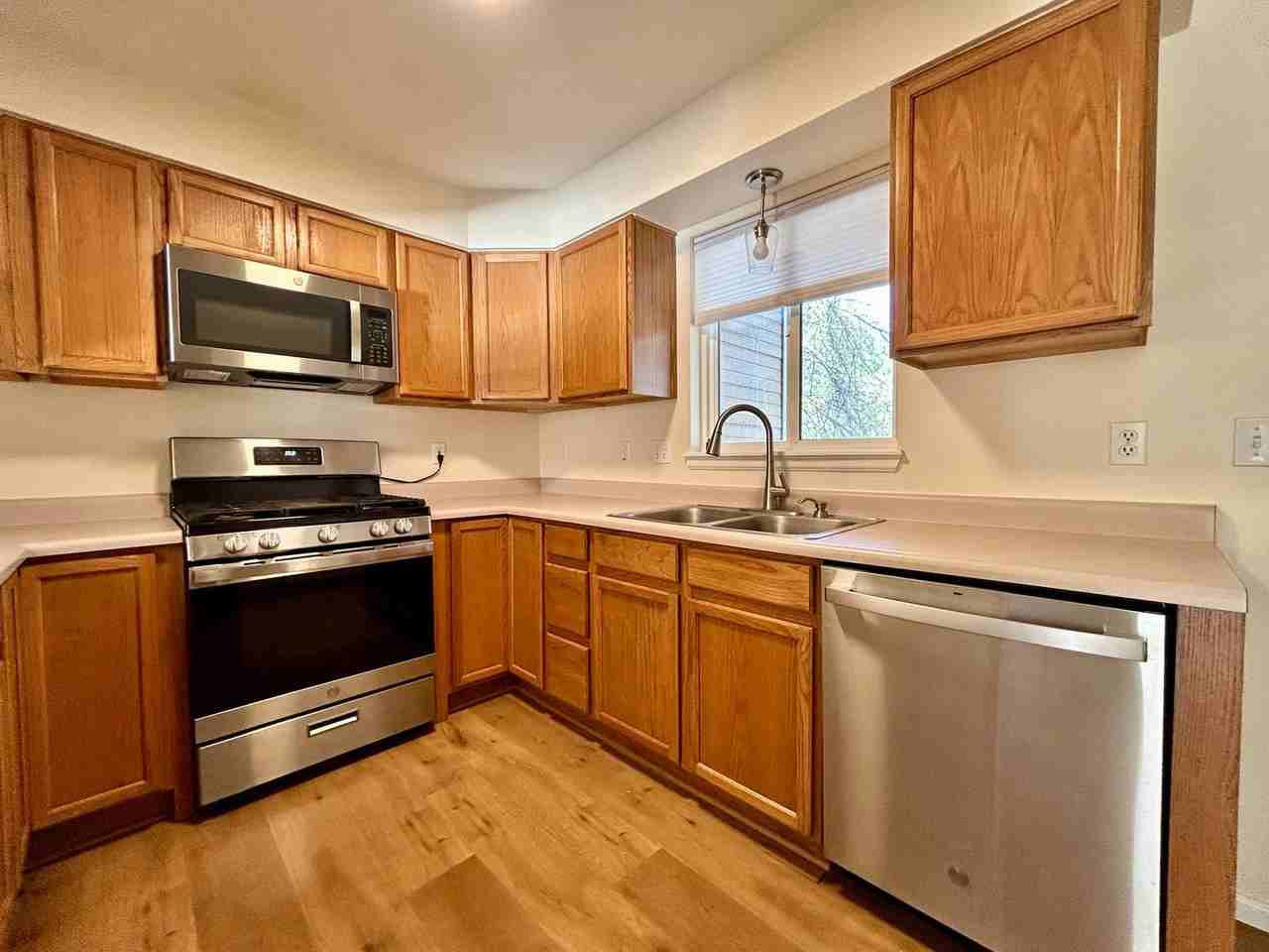 166 Pheasant Run - Photo 7 of 30