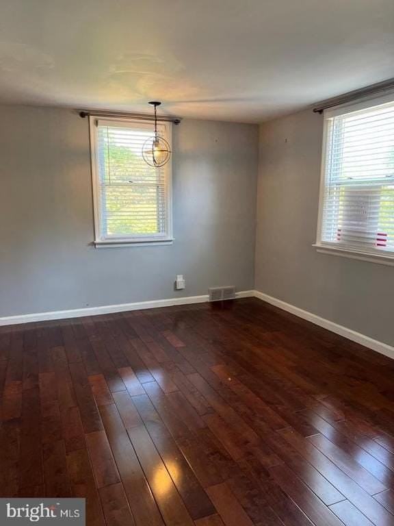 237 Miner St - Photo 7 of 29