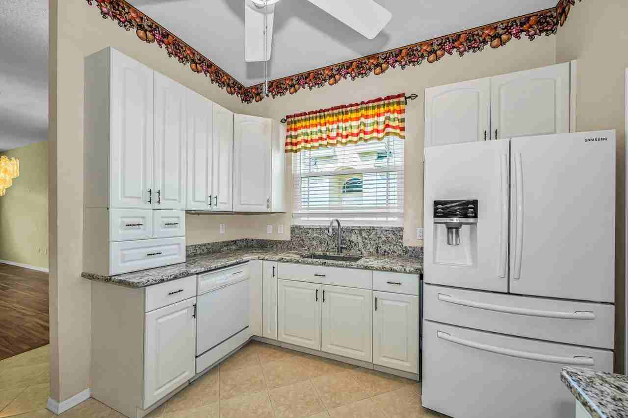 2644 Tottenham Dr - Photo 7 of 43