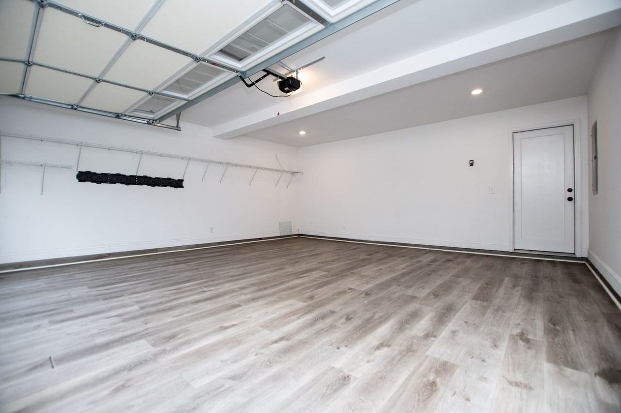 143 Brookstone Dr - Photo 3 of 50