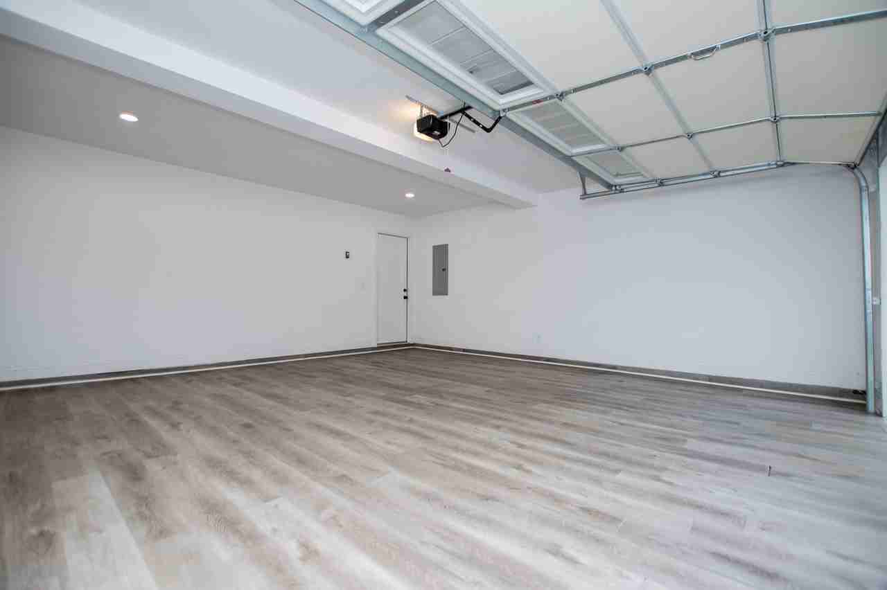 143 Brookstone Dr - Photo 4 of 50