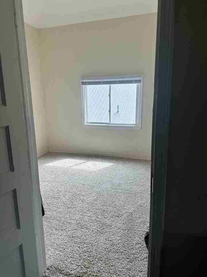 1122 1122 E Dunkin Street - Photo 6 of 10