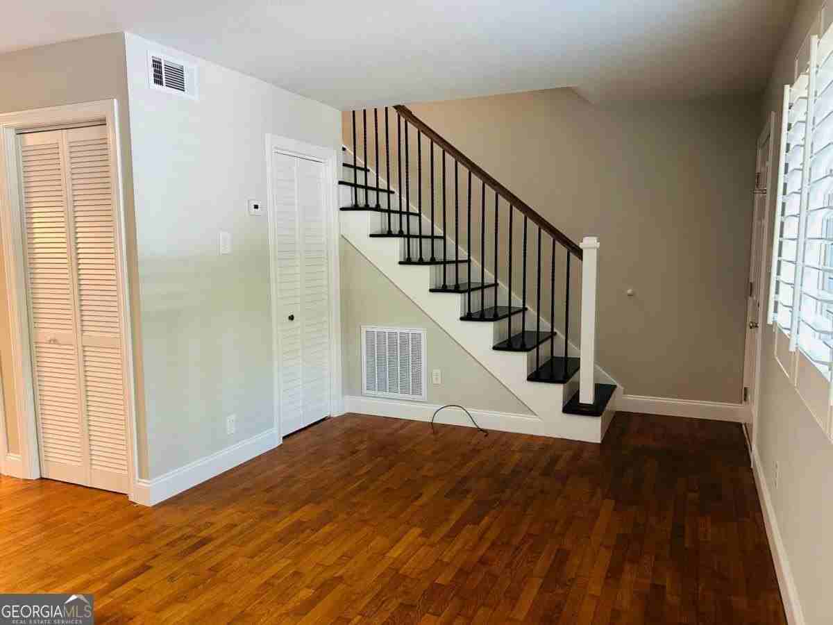 1600 Briarcliff Rd Ne Apt 1 - Photo 7 of 28