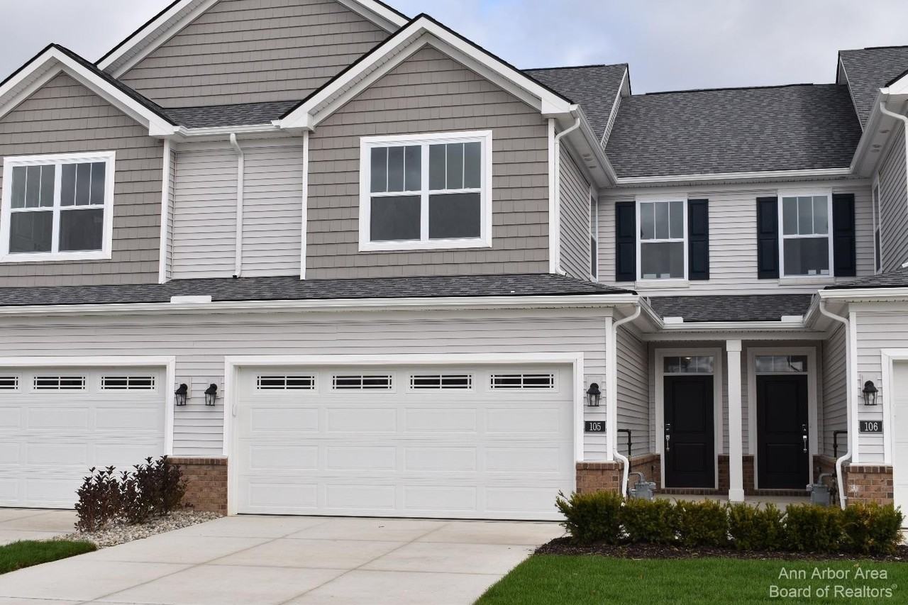 105 Salt Springs Dr - Photo 2 of 25