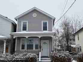 417 Willow St - Photo 1 of 1