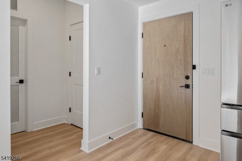 20 Encampment Ct203 - Photo 5 of 23