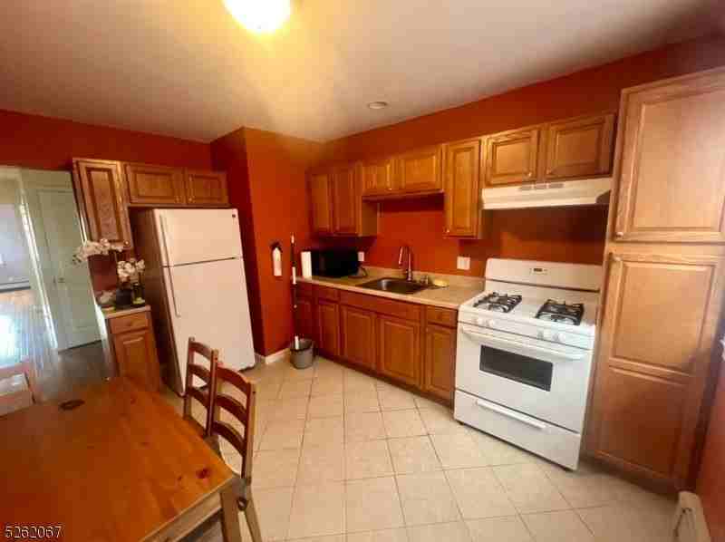 88 Buena Vista Ave - Photo 4 of 10