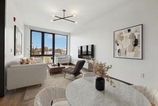 424 Arlington Ave #305 - Photo 1 of 1