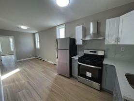 208 7th St #4L - Photo 1 of 1