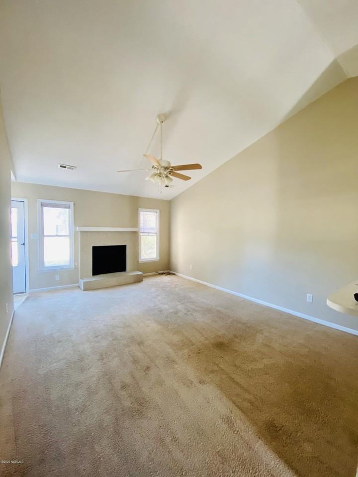 189 Corey Cir - Photo 4 of 4