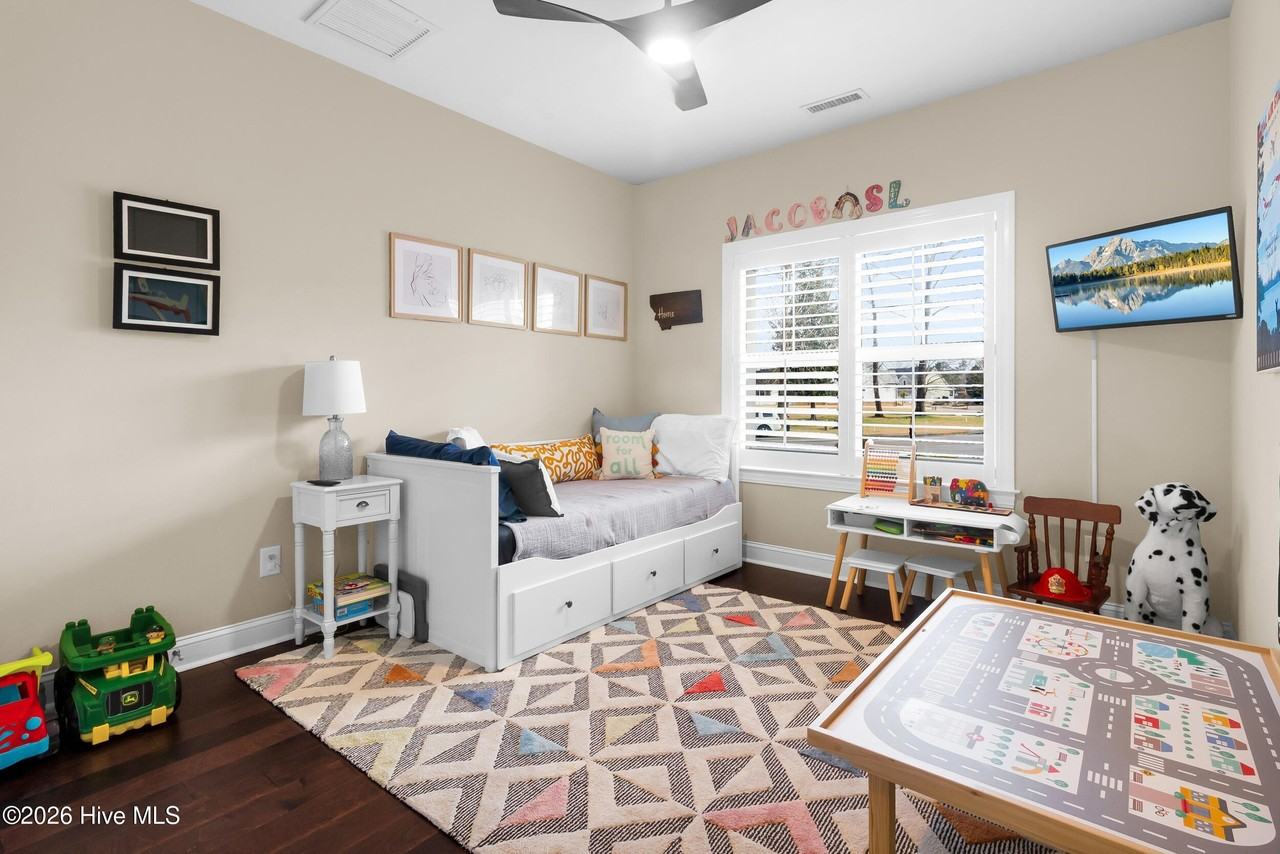 137 Shoreview Dr - Photo 4 of 36