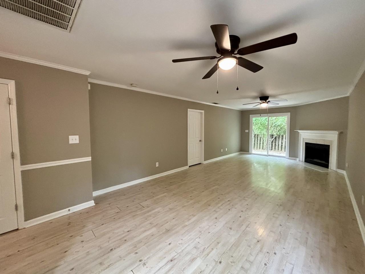 4396 Misty Cove Ct - Photo 5 of 13