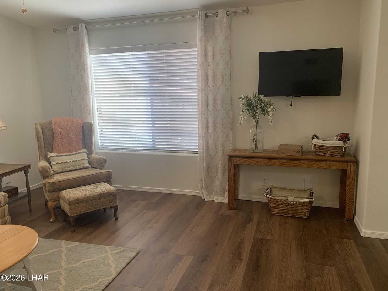 2095 Mesquite Ave Unit 29 - Photo 4 of 13