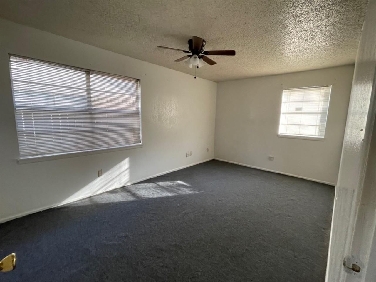 610 N Elkhart Ave #B - Photo 4 of 10