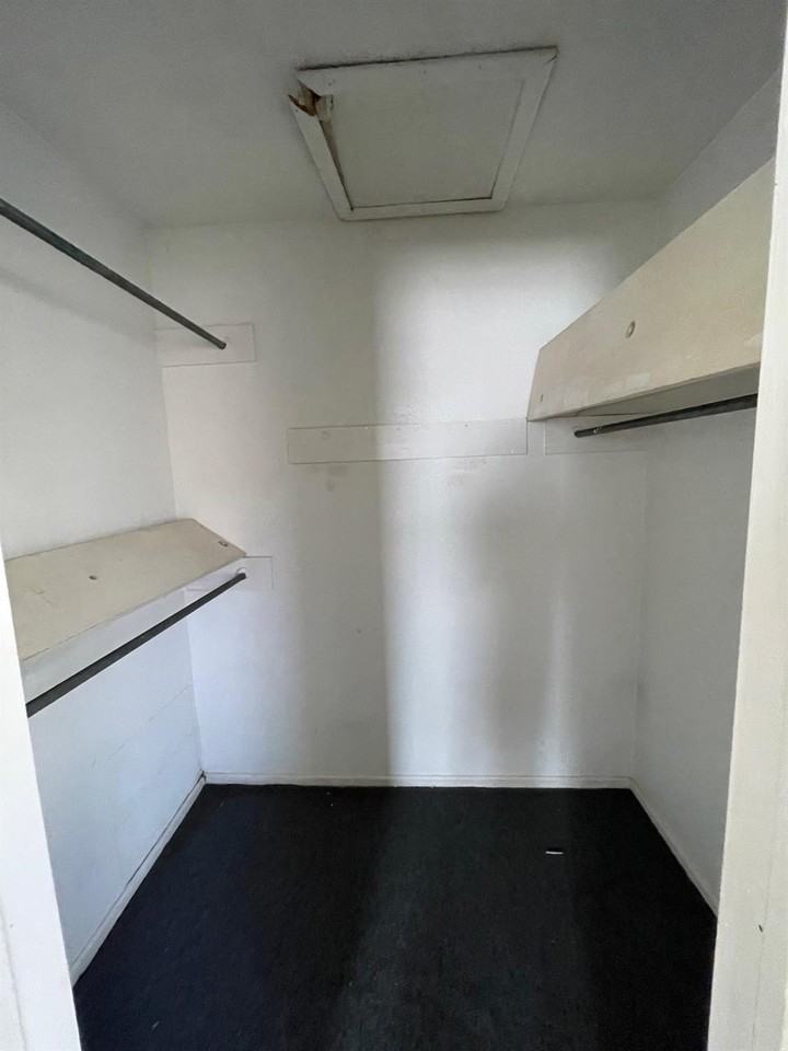 610 N Elkhart Ave #B - Photo 5 of 10