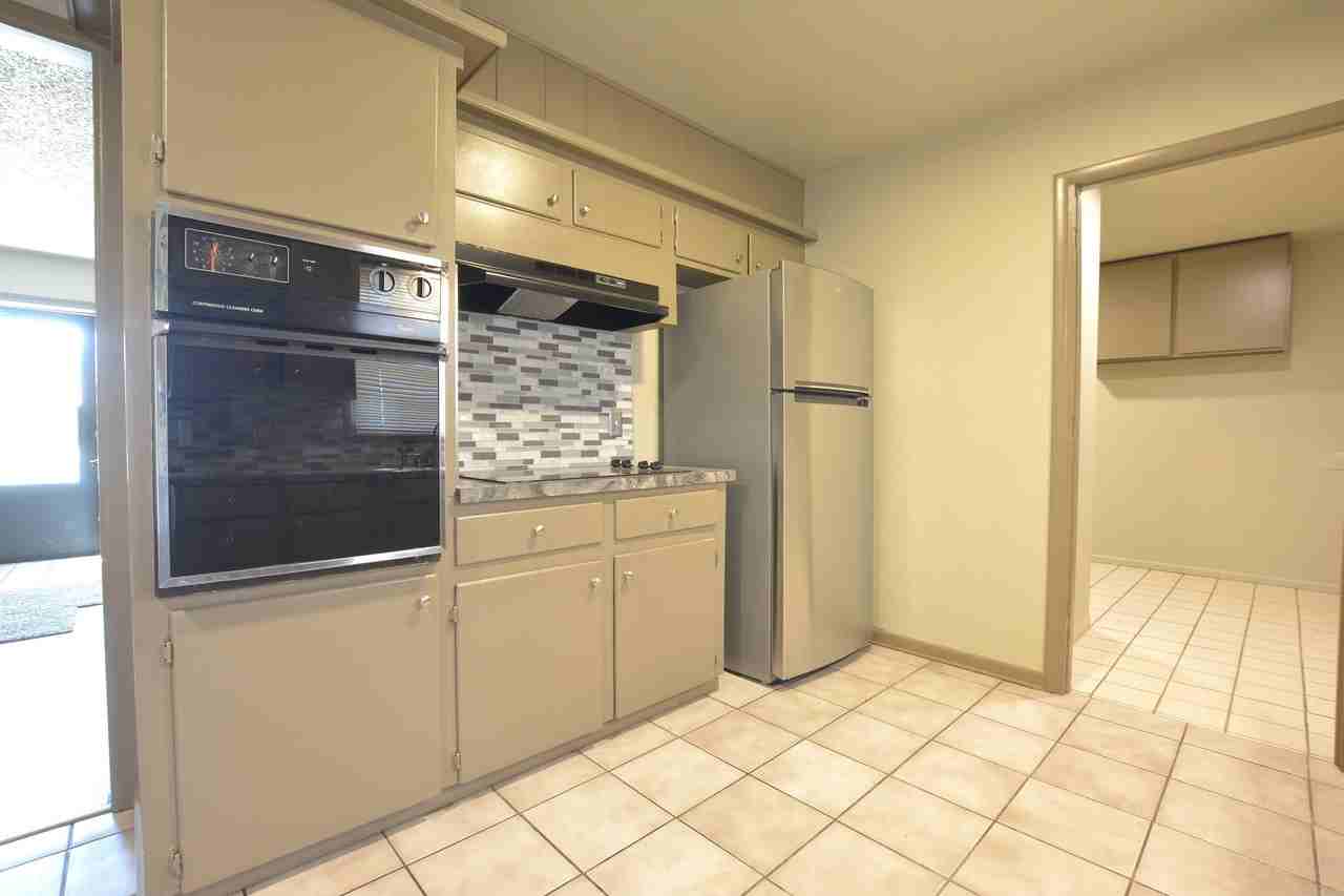 4940 7th St - Photo 7 of 18