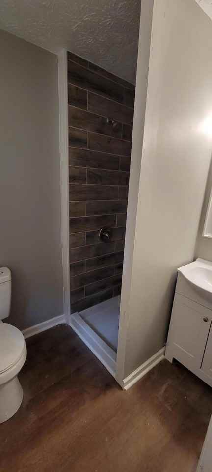 909 Gregory Way - Photo 3 of 8
