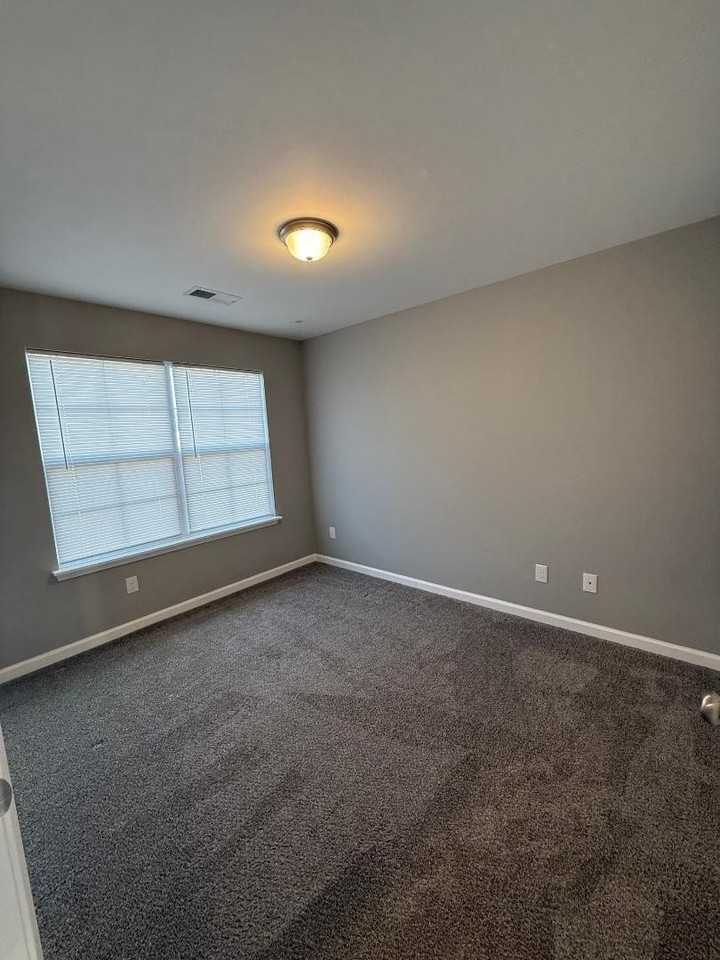 2309 Foster Dr - Photo 4 of 19