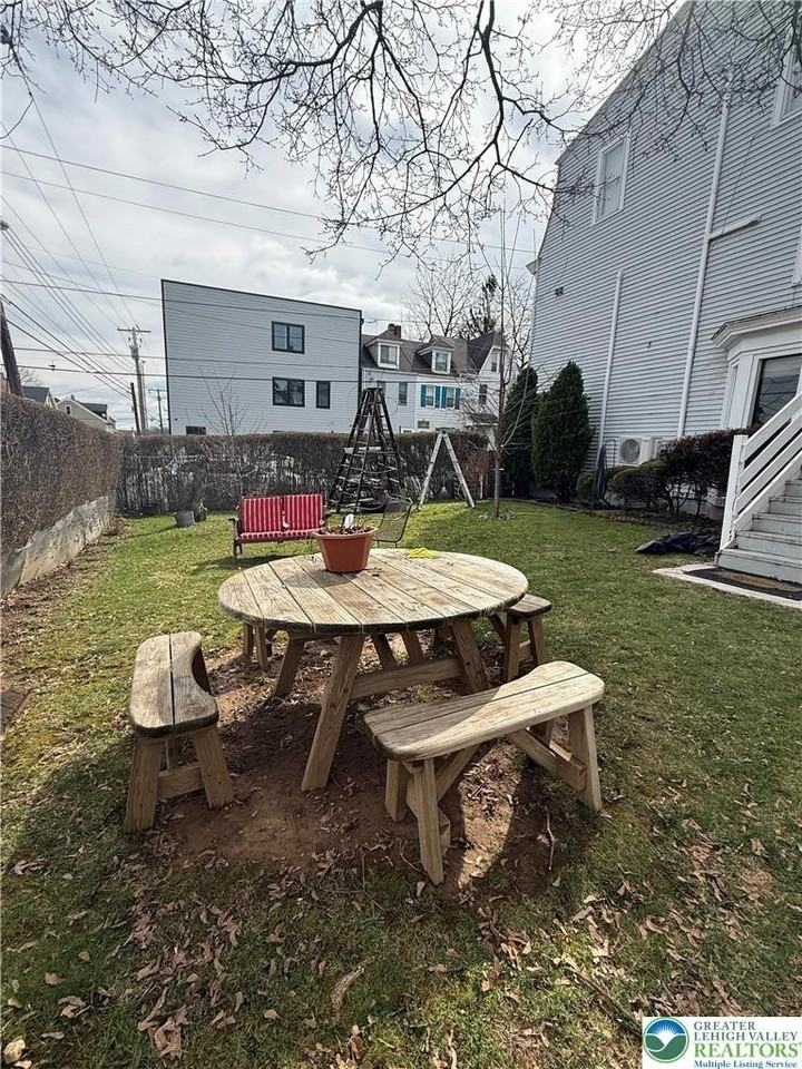 135 S 12th St Unit 1 - Photo 4 of 4