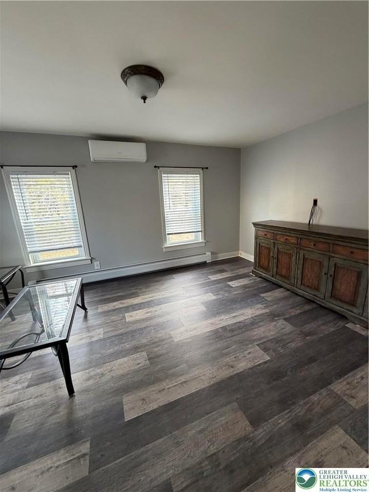 1006 Sullivan Trl Unit B - Photo 3 of 22