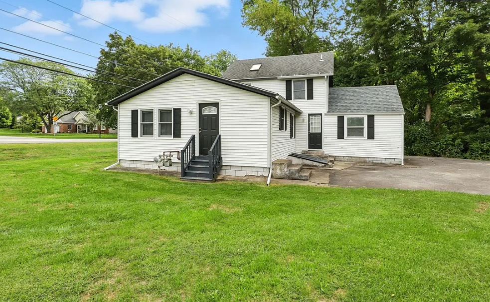 5639 Palmyra Rd #WEST - Photo 2 of 8