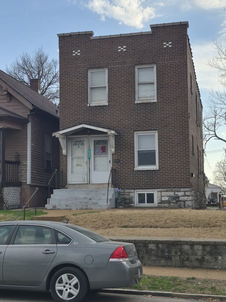 4248 Delor St #B - Photo 4 of 5