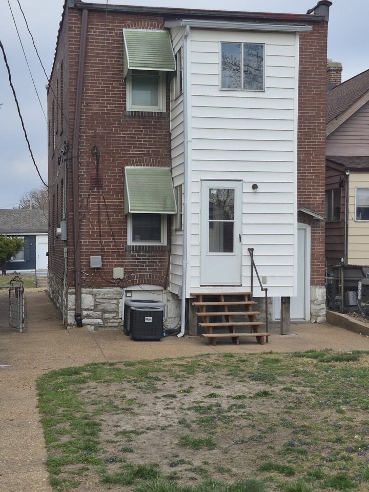 4248 Delor St #B - Photo 5 of 5